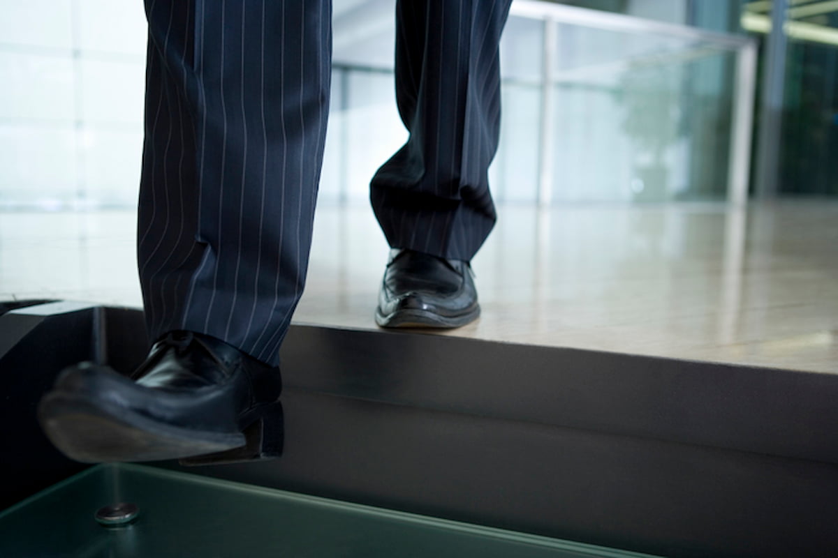 円満廃業ドットコム：会社を社員に継がせるか、廃業するか～後継者選びの悩み