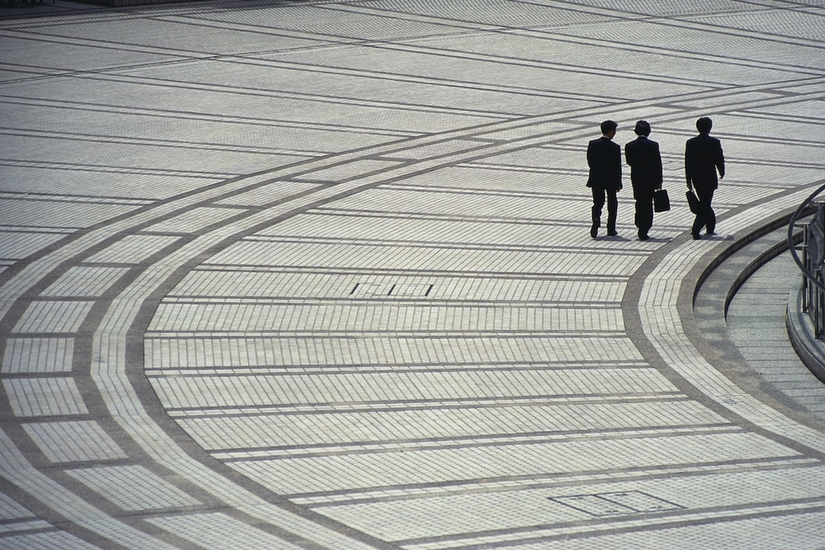 円満廃業ドットコム：廃業届を出さないデメリットと休眠届